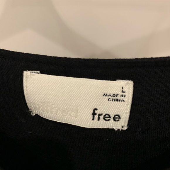 Dress - Picture 3 of 3